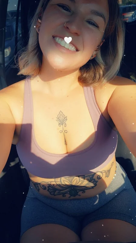 Lavishlola profile photo