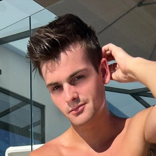 Leonbay profile photo