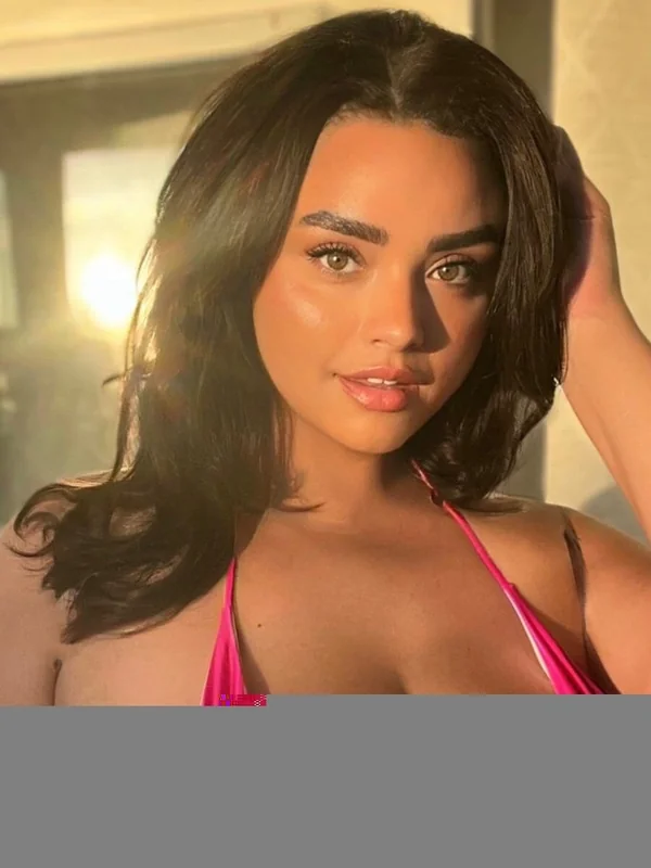 Libertyandlingerievault profile photo