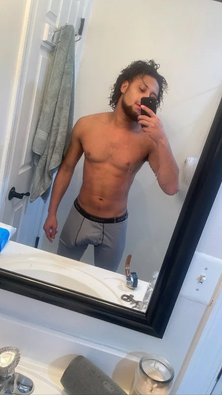 Lightskinnmandingo98 profile photo