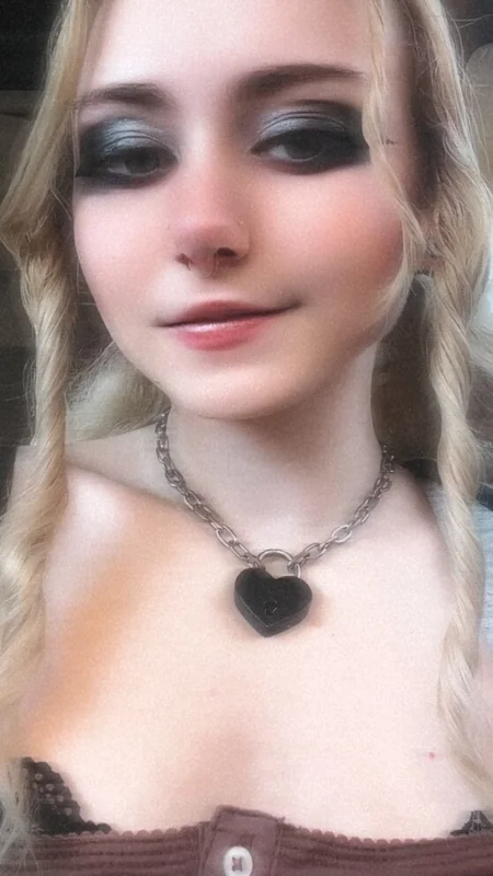 Lilmisstease profile photo