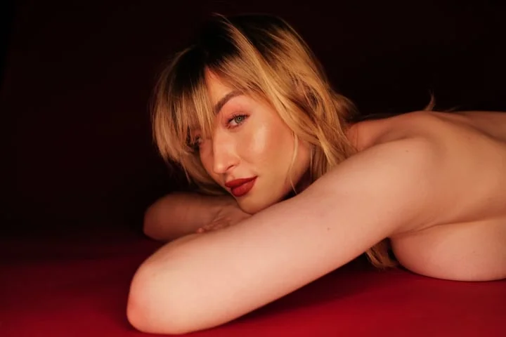 Lilly Lamarr OnlyFans profile on OnlySeek