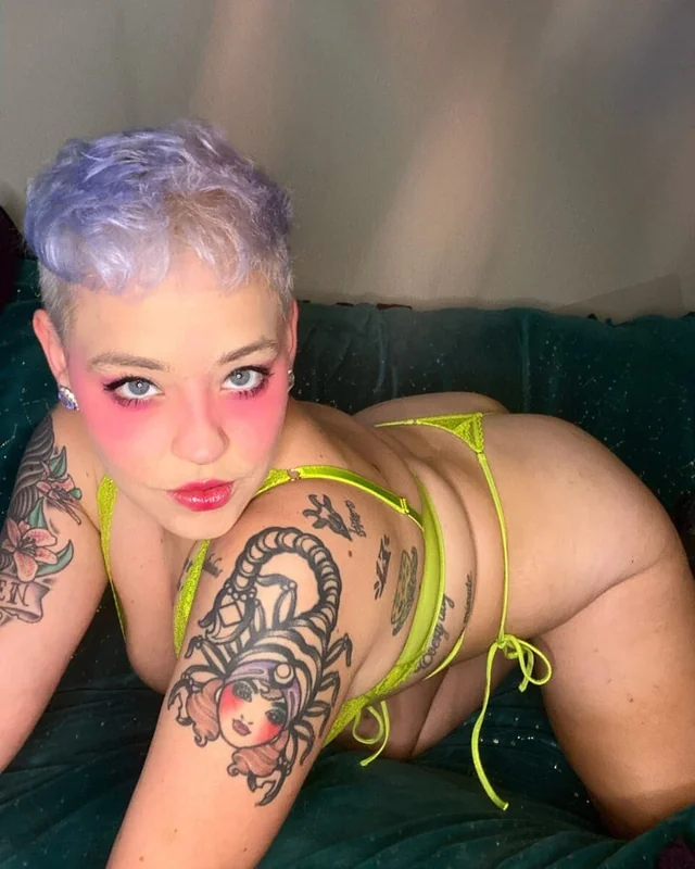 Lilyliqueur profile photo