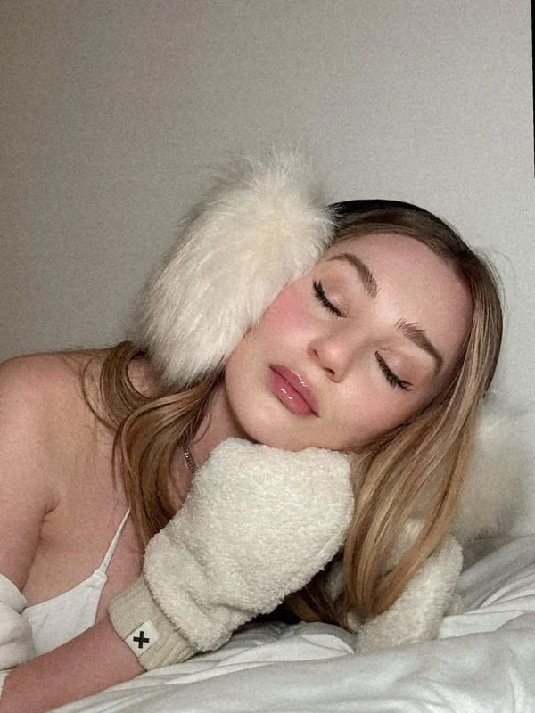 B profile photo