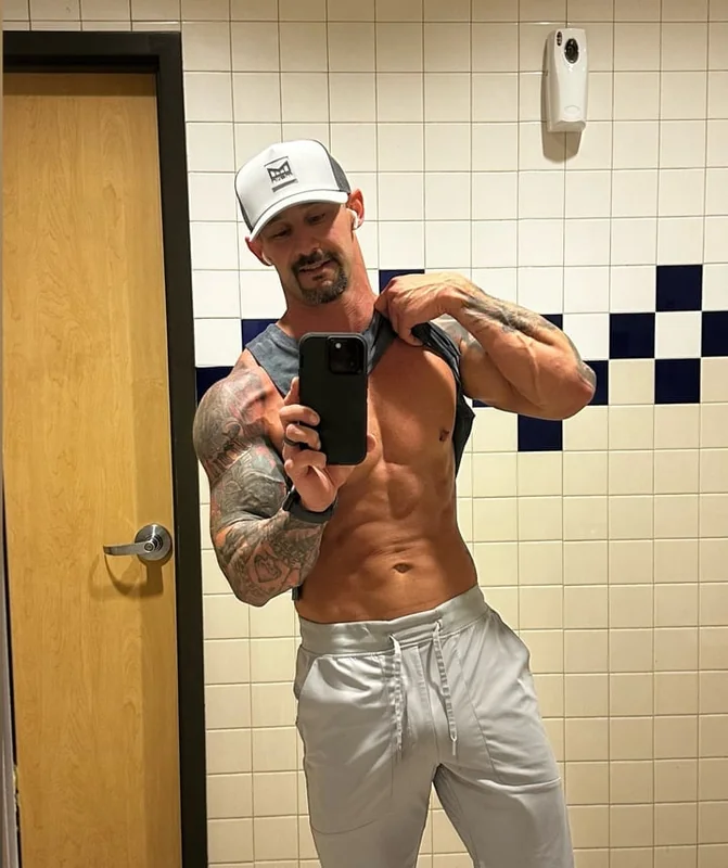 Logan Chase profile photo
