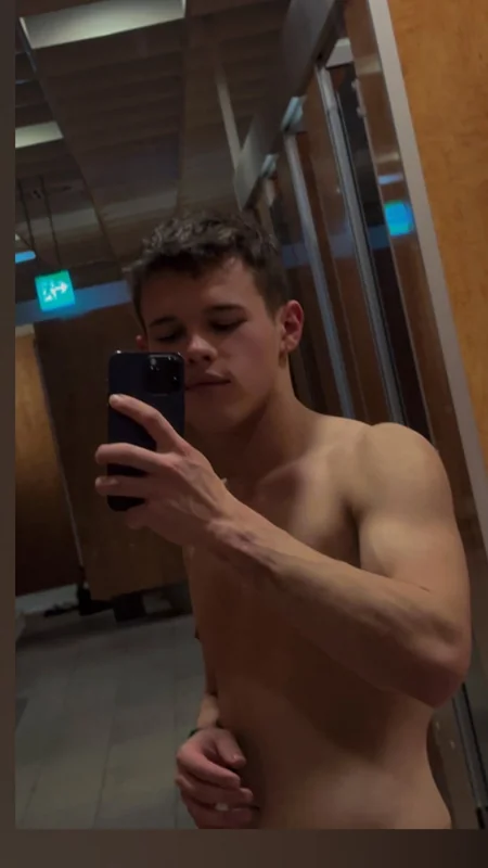 Lukastwink OnlyFans profile on OnlySeek