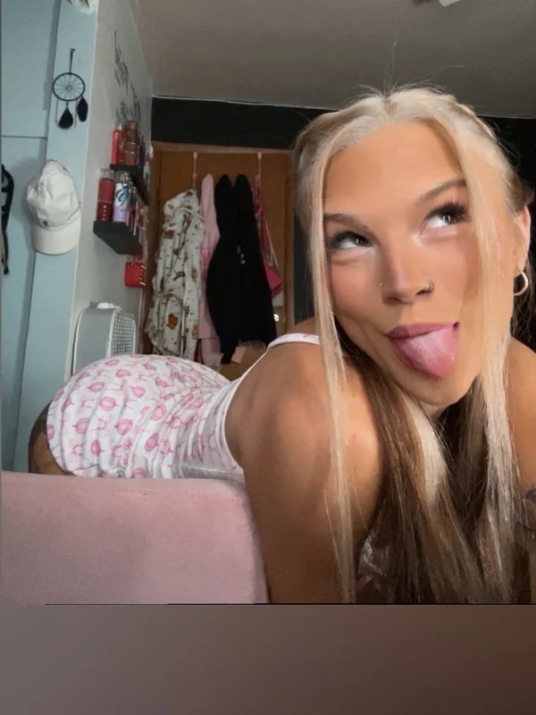 Marieee 😉 OnlyFans profile on OnlySeek
