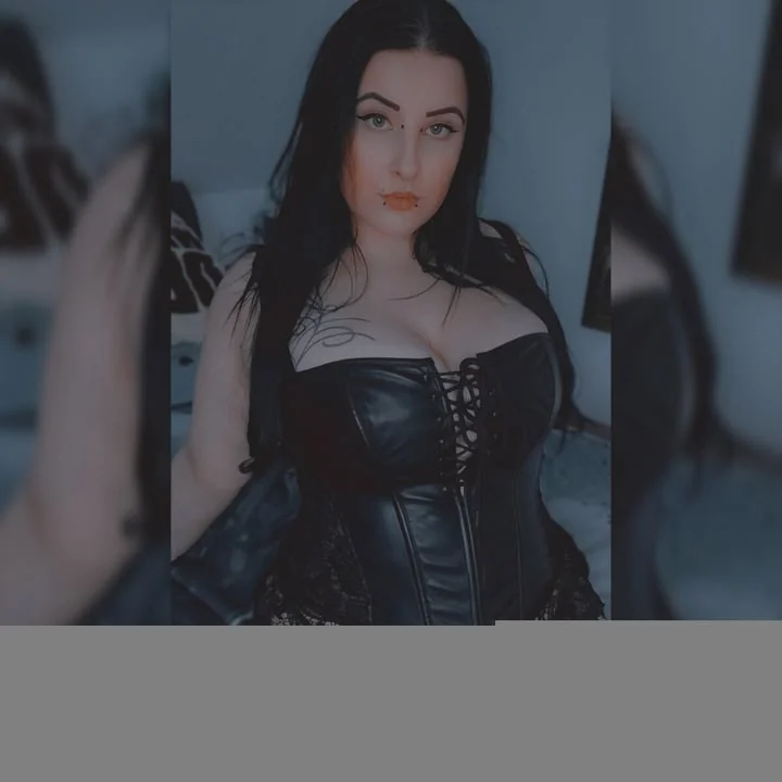 Maaikerobben OnlyFans profile on OnlySeek