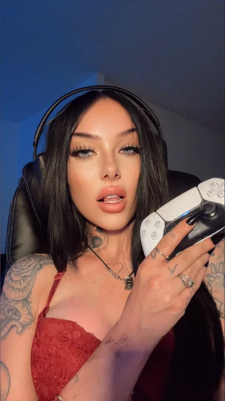 Naked Plant Lady 🍃 OnlyFans profile on OnlySeek