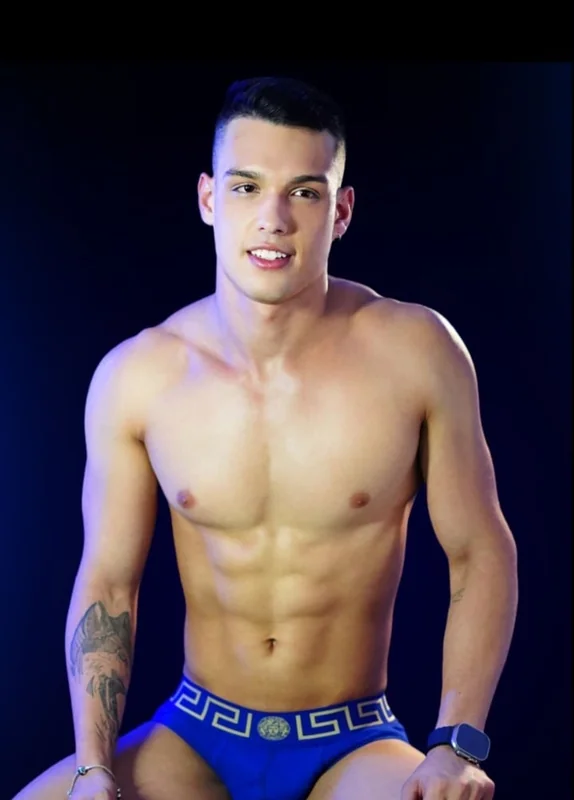 Marcello Santos OnlyFans profile on OnlySeek