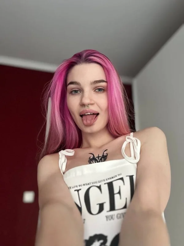 𝐌𝐈𝐀💝 profile photo
