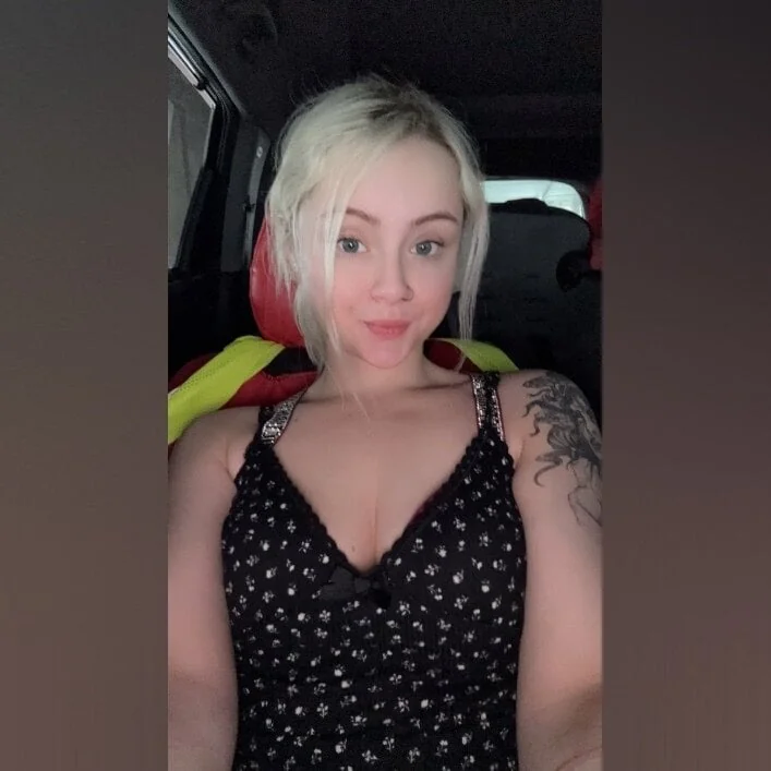 Miss Molly OnlyFans profile on OnlySeek