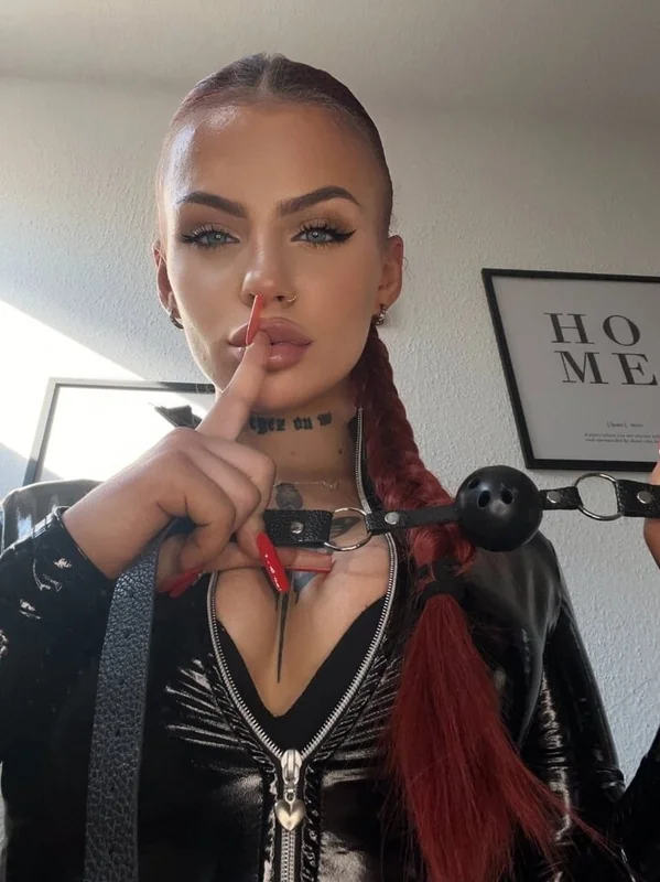 Mrsfindom profile photo