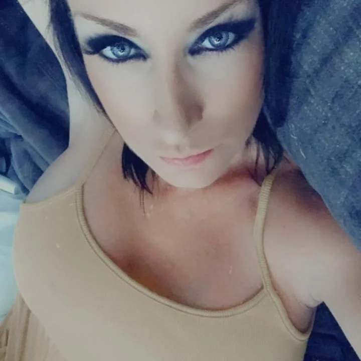 Nadia Hilton OnlyFans profile on OnlySeek