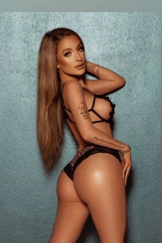 Natashatosini profile photo