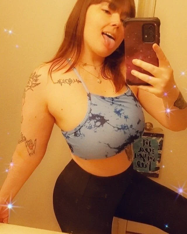 Nikki2litty OnlyFans profile on OnlySeek