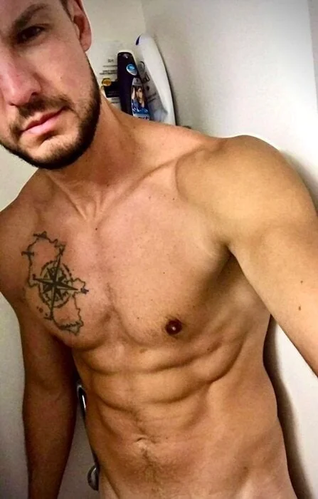 Nudeworldrover profile photo