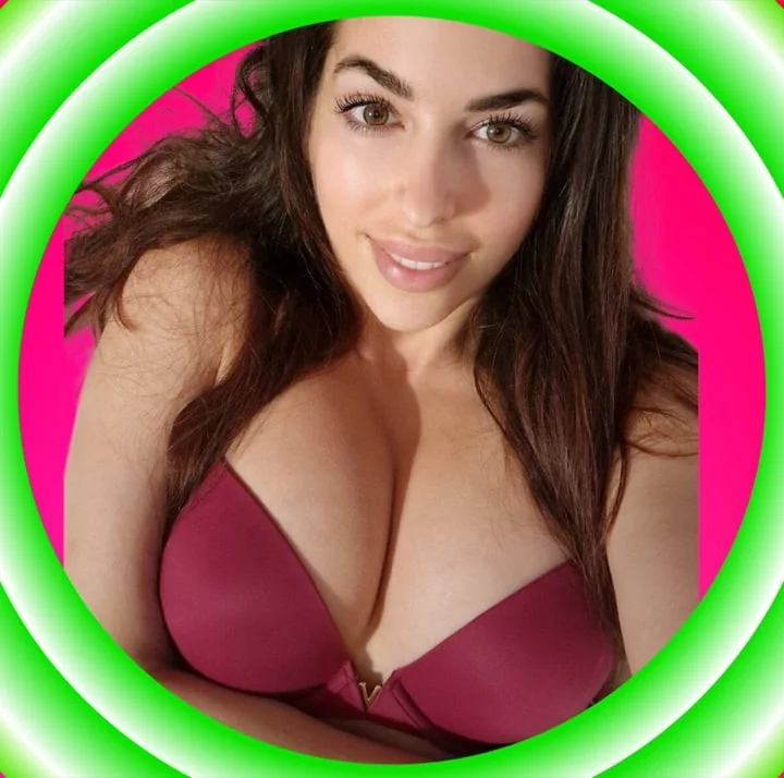 Onlymiau OnlyFans profile on OnlySeek
