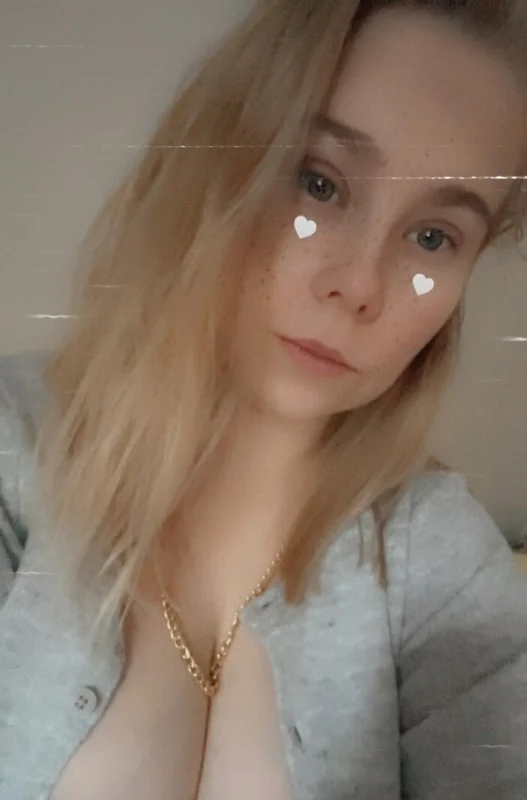 Pekuu_uu   Top10 profile photo