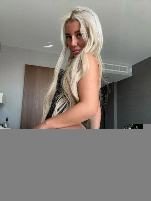 Petiteblondee profile photo