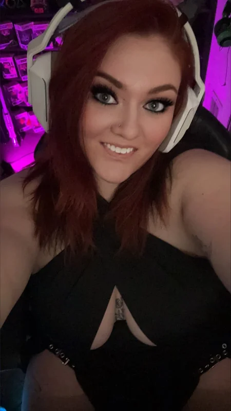 PixelxGeek profile photo