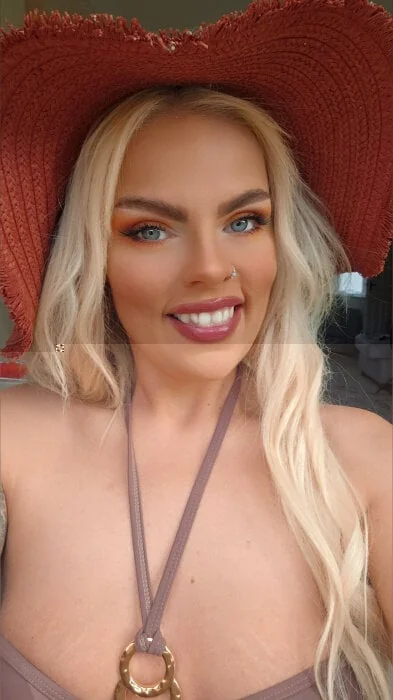 Poisonedpeach1 profile photo