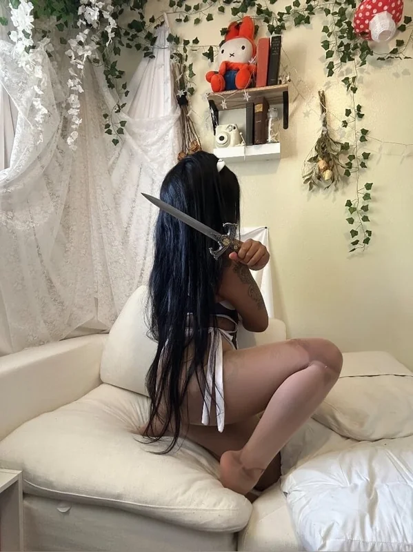 Peach OnlyFans profile on OnlySeek