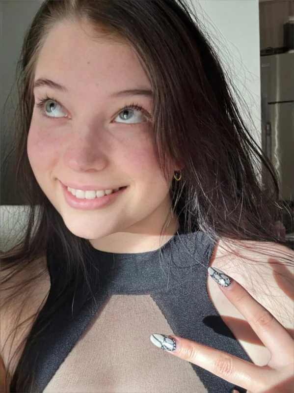 Rayeroze profile photo
