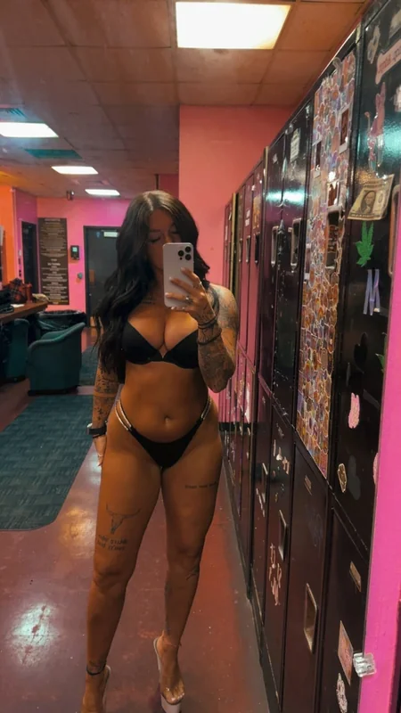 Raylee42 OnlyFans profile on OnlySeek