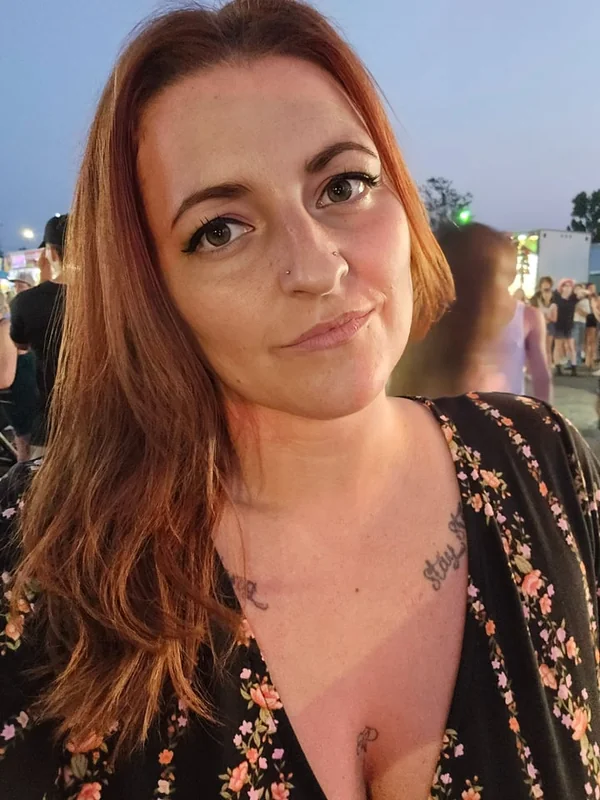 Redhotmeg OnlyFans profile on OnlySeek