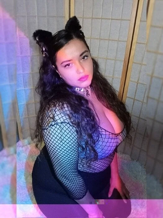Reinabasura OnlyFans profile on OnlySeek