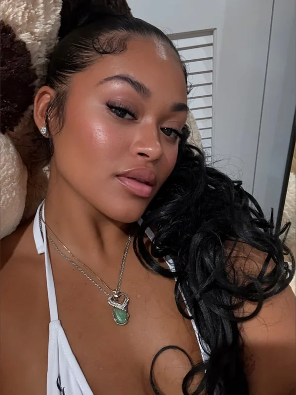 RoseyRoyyal OnlyFans profile on OnlySeek