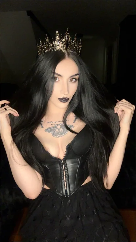 salem sinclaire OnlyFans profile on OnlySeek