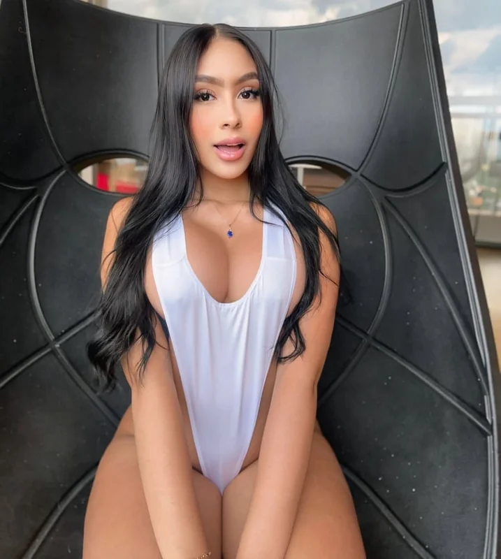 Samievera OnlyFans profile on OnlySeek