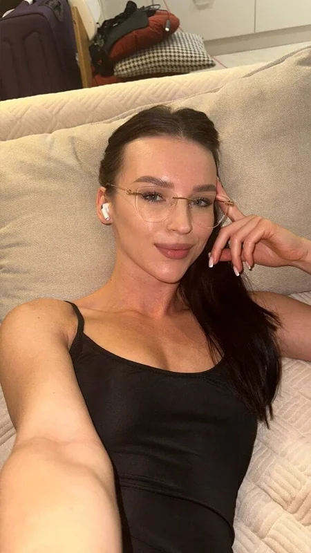 Aleksandra Longova profile photo