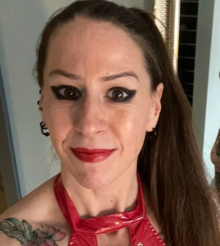 Saskiasharman OnlyFans profile on OnlySeek