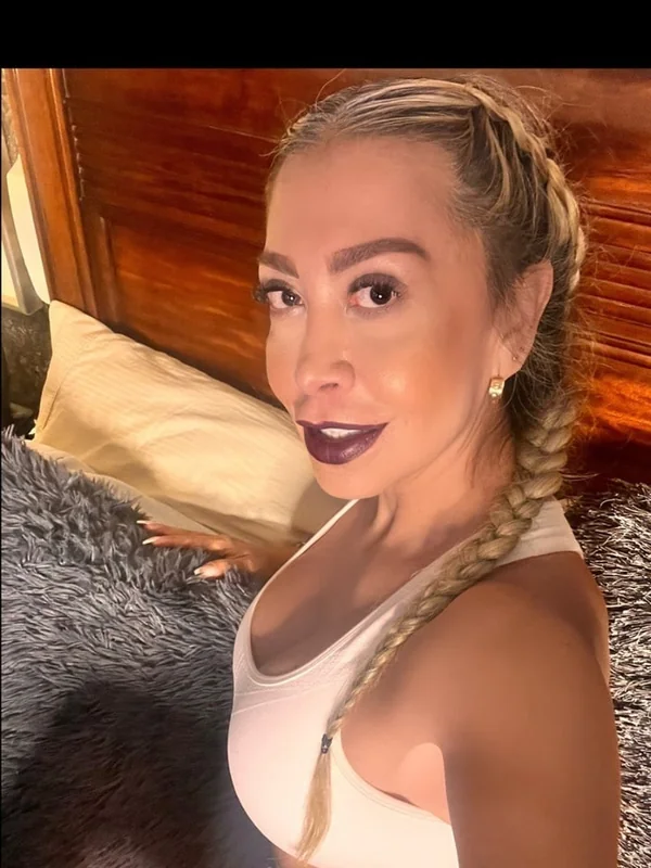 Evelyna profile photo