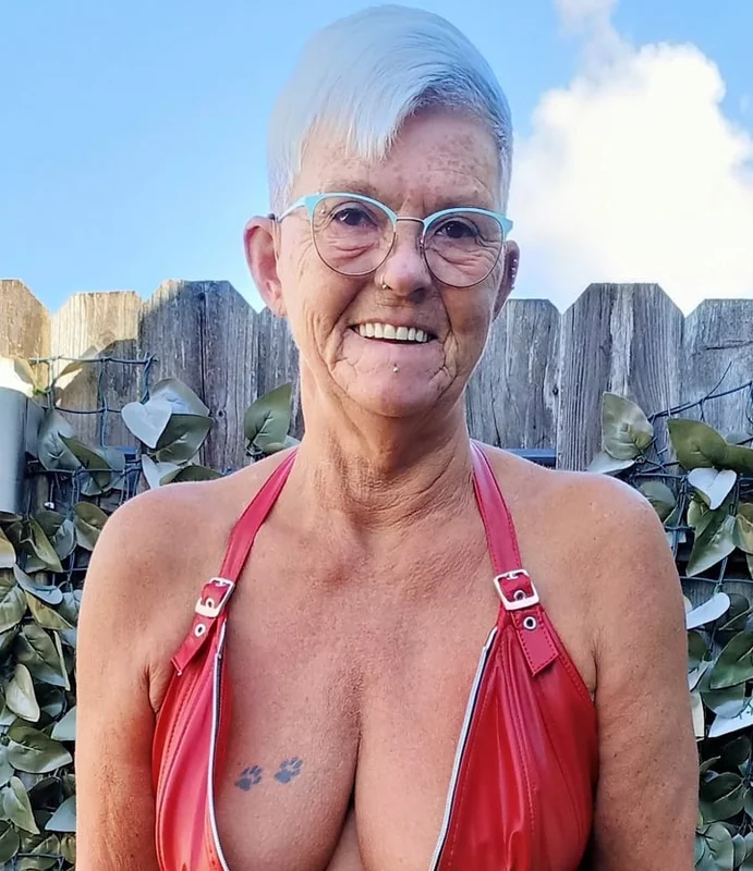 showyourself profile photo