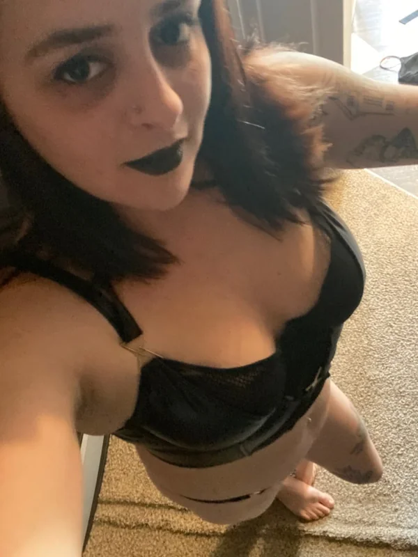 Slsandltr OnlyFans profile on OnlySeek