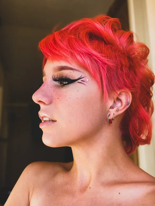 Barefoot Daria profile photo