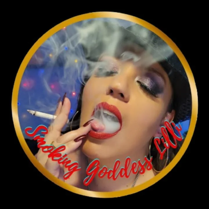 Smoking Goddess Lilli profile photo