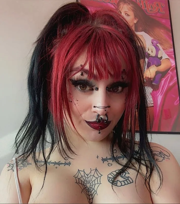 aurora! <3 OnlyFans profile on OnlySeek