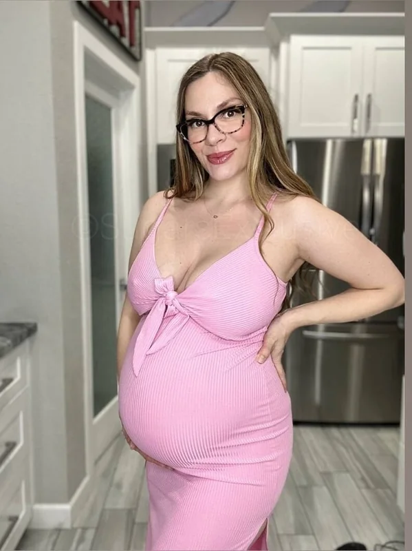 Pregnant Mia 🍼 OnlyFans profile on OnlySeek