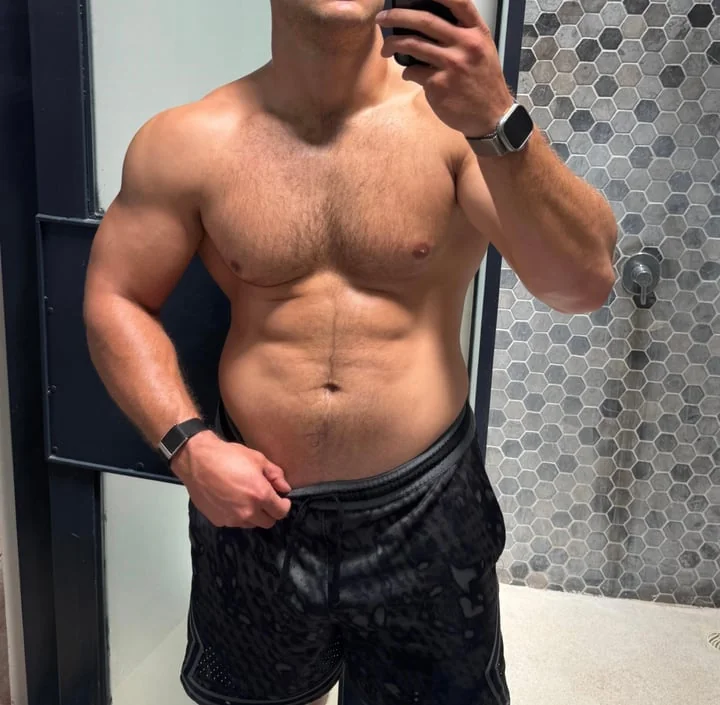 Tall Hunk profile photo