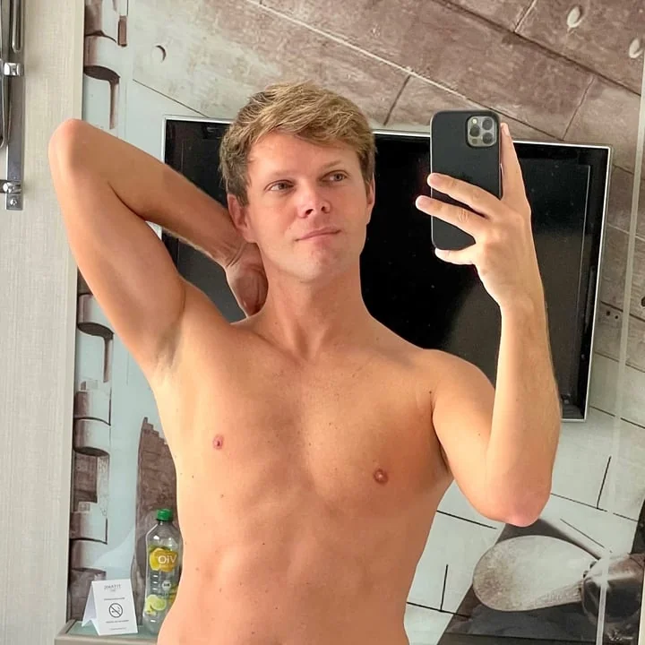 tanlineboy OnlyFans profile on OnlySeek