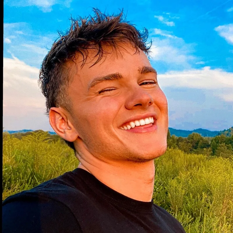 Tatehoskins profile photo