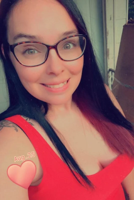 Theemarie91 OnlyFans profile on OnlySeek
