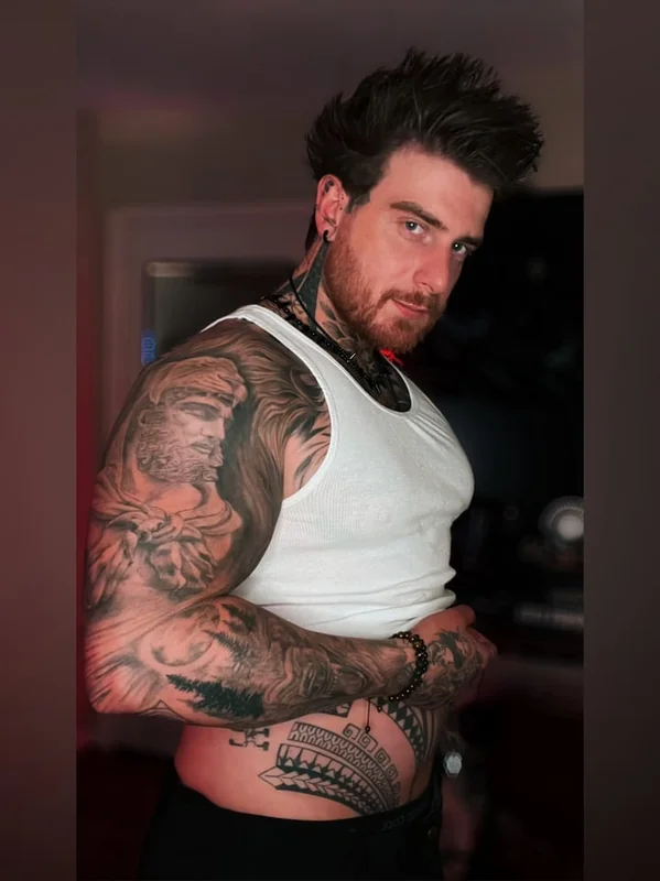 Thejordanpeek 🖤 OnlyFans profile on OnlySeek