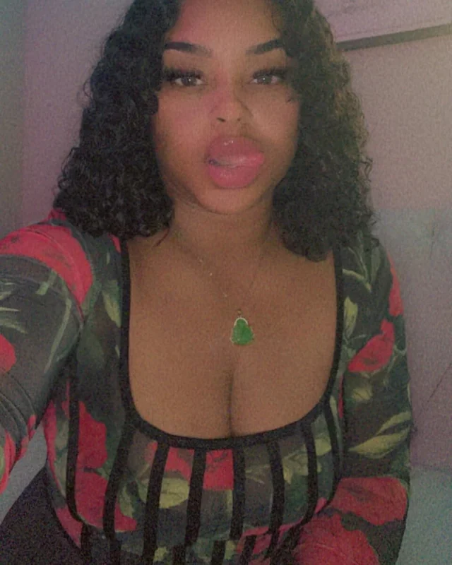 Theonlynanibella OnlyFans profile on OnlySeek