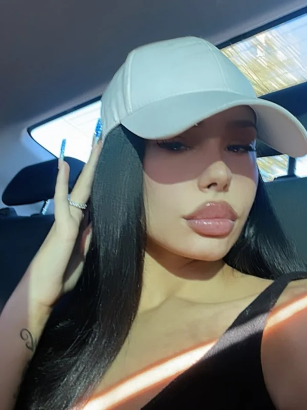 Therealhennessyybabyy OnlyFans profile on OnlySeek